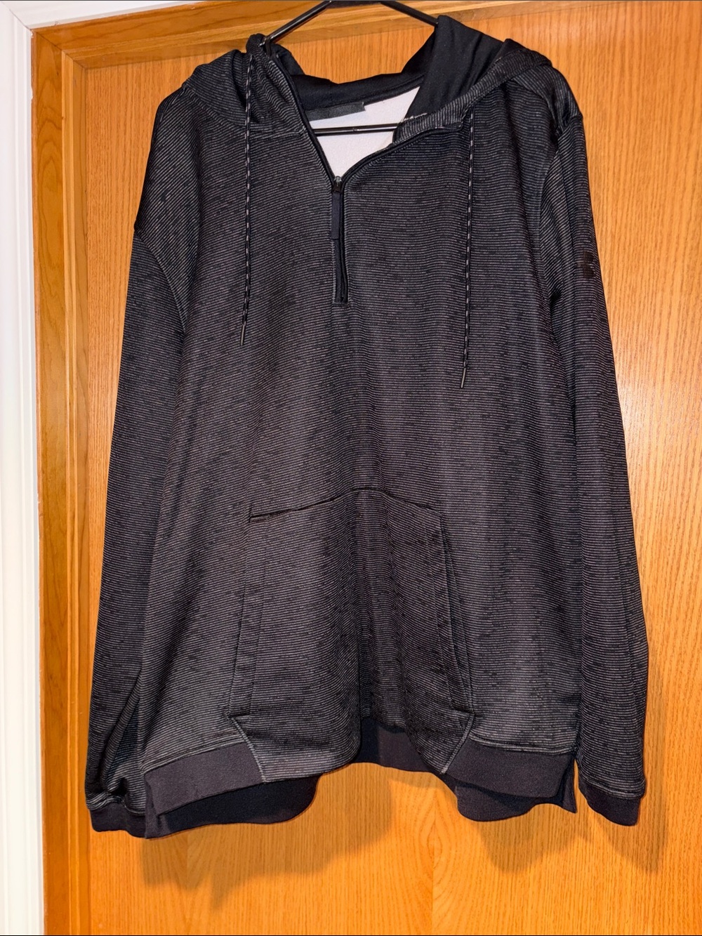 Under Armour Men's Black Half-Zip Hooded Pullover